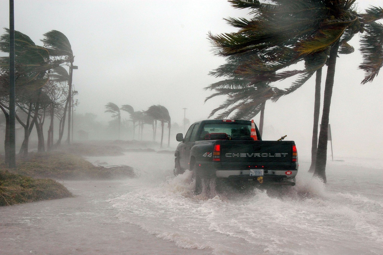 Image of truck in a heavy storm